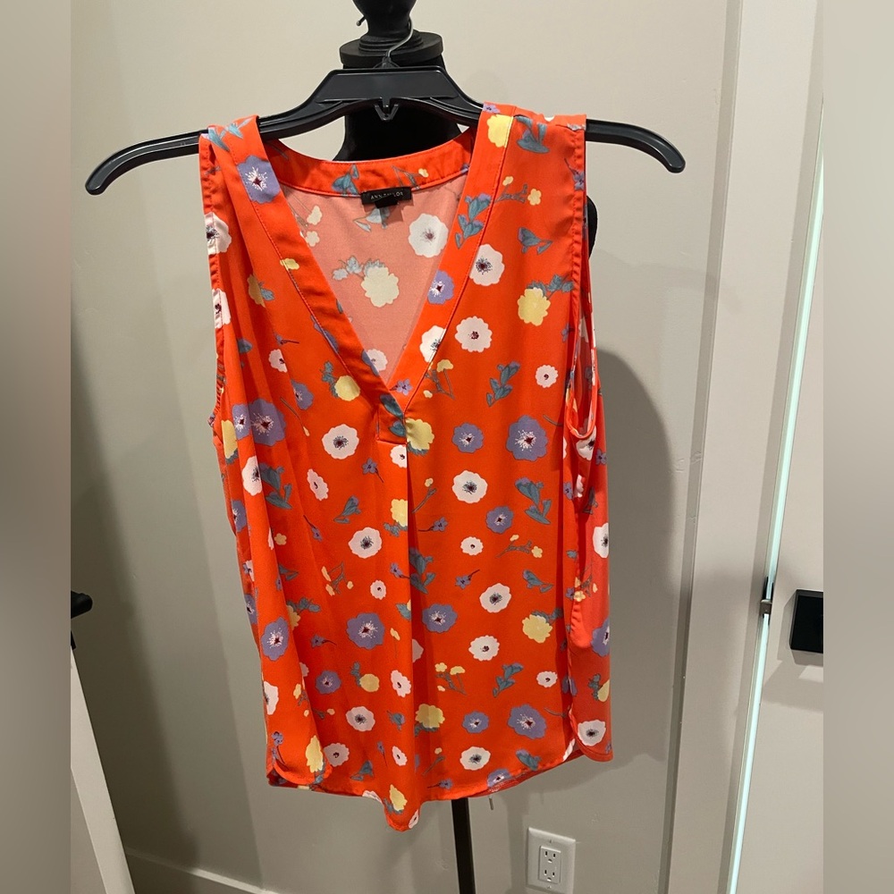 Woman’s pleated tank blouse-Ann Taylor